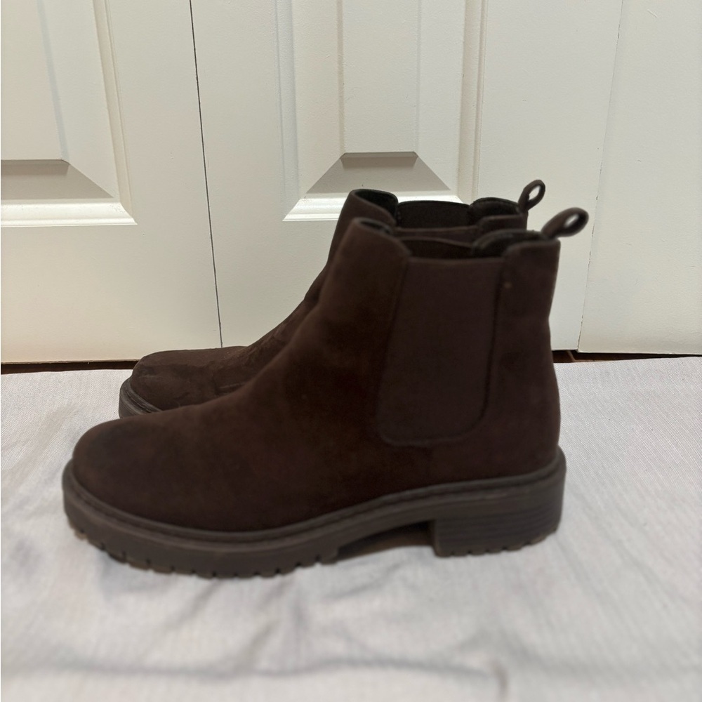 Nola Chocolate Brown Boots - Picture 2 of 8
